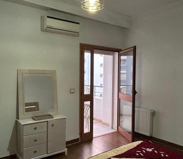 Ain Zaghouen Nord Apartment | Lumineux Calme avec Parking Privé Proche La Marsa