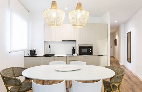 San Roque Apartment | Luminoso Apartamento Para 6 Personas y Parking