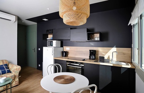 Jonzac Apartment | LUMINOUS APARTMENT WITH BALCONY/TERRACE AMENAGÉ - IN QUIET RESIDENCE