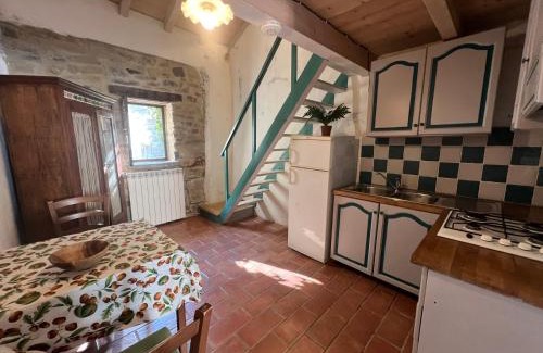 Arlia House | Luna di Quarazzana special place to stay Tuscany