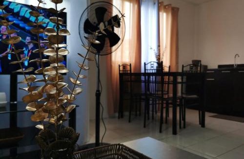 Balibago Apartment | Luna staycation Cozy Condo near Enchanted Kingdom