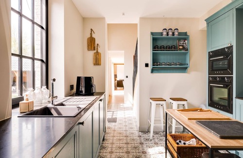 Neijen House | Lush holiday home in Limburg with jacuzzi