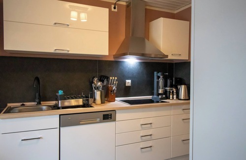 Buchholz in der Nordheide House | Lütt Heidjer Hus- Stylish oasis of peace. Guests with pets welcome