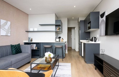 Windermere Apartment | Lux 900 Stunner on Florida