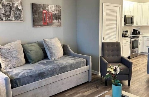Highlands Apartment | Lux Aprt By Airport & StJohnsRiver