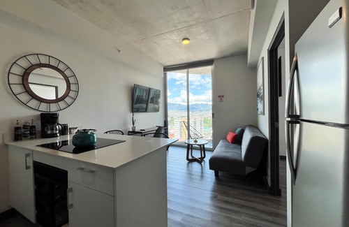 Mata Redonda Apartment | Lux at 15, Pool, Gym and Stylish City Stay