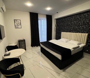 Parakar Hotel | Lux Plaza Hotel EVN airport
