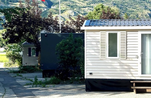 Agarn House | Luxcube 3 Komplette 2 Zimmer Unterkunft 27qm für bis zu 3 Erwachsenen Personen