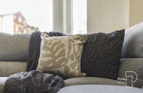 South Shore Apartment | Luxe Ami Ek South Shore GF Apartment by PolkaStays
