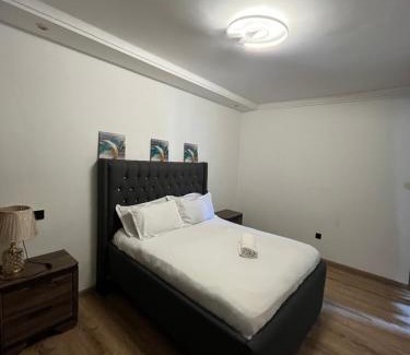 Thompson Estate Apartment | Luxe Apartment