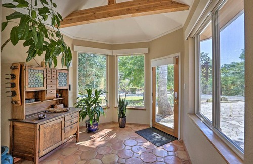 Auburn House | Luxe Auburn Hideaway with Tennis Court and Views!