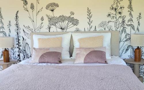 Raar House | Luxe Glamping Lodge Dahlia