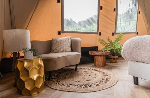 Raar House | Luxe Glamping Lodge Dahlia