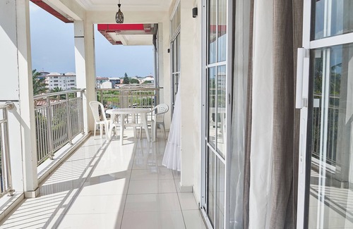 Bonaberi Apartment | Luxe Guest House