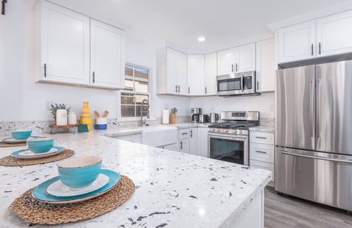 View Park-Windsor Hills House | LUXE LA GREEN OASIS - A MILLION DOLLAR HOUSE EXPERIENCE IN LA