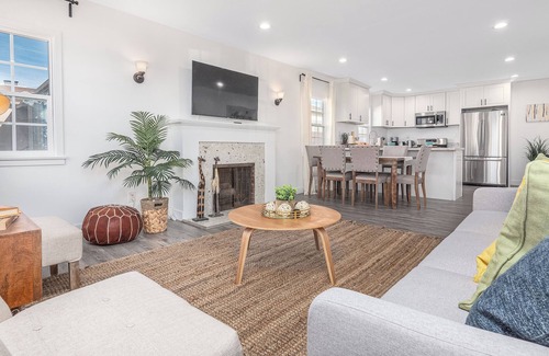 View Park-Windsor Hills House | LUXE LA GREEN OASIS - A MILLION DOLLAR HOUSE EXPERIENCE IN LA