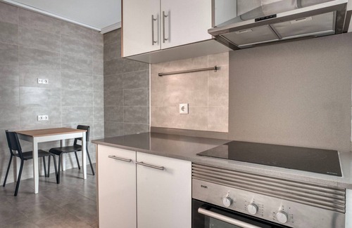 Sant Gervasi Apartment | Luxe Les Tres Torres 3BR nr Turo Park , by Blueground