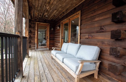 Eastern Vermont House | Luxe Mountain Retreat : Minutes to Stowe and Elmore : Family Friendly :