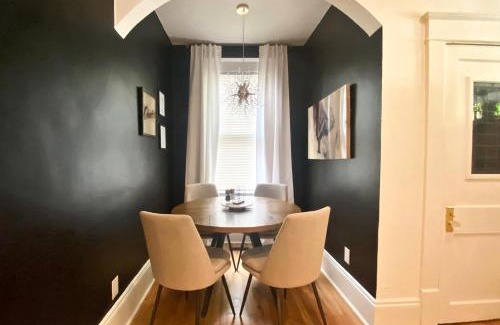 Southwest Raleigh Apartment | Luxe retreat in downtown Raleigh