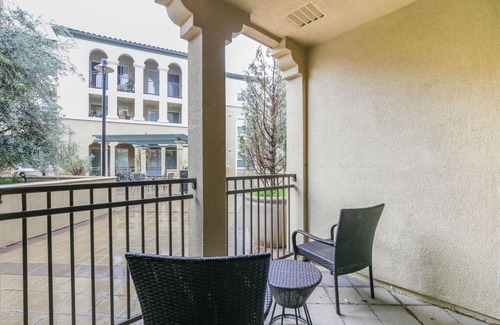 Santa Clara Apartment | Luxe Santa Clara 2BR w/Pool, Balcony, Elevator & Gym, by Blueground