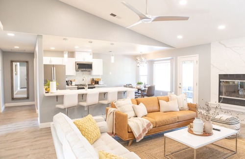 Indian Cove House | LUXE - The Desert Sun - Amazing Private Villa with Beautiful 360 View & Hot Tub