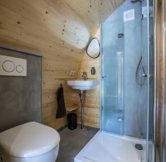 Bavinkel Other | Luxe woodlodge in een prachtige en bosrijke omgeving