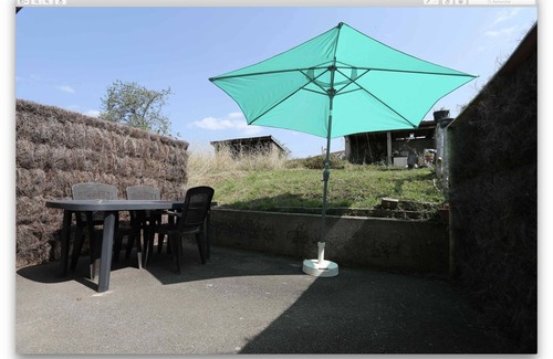Luxeuil-les-Bains Apartment | Luxeuil center ⭐Calme⭐Parking⭐Idéal Curists/Professionals