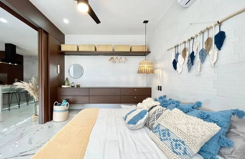 Diaz Ordaz Apartment | Luxurious 1 Bedroom in Desirable Foodie Heaven!