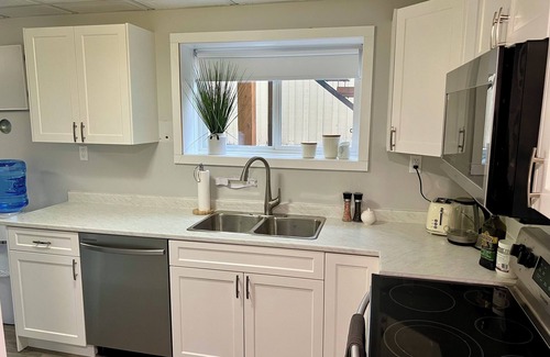 Williams Lake Apartment | Luxurious 2 bedroom Suite