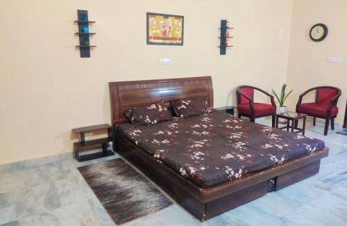 Vaishali Nagar Apartment | Luxurious 3BHK Urban Retreat Homestay