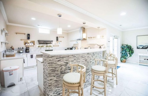 Fairland House | Luxurious 3BR Home!