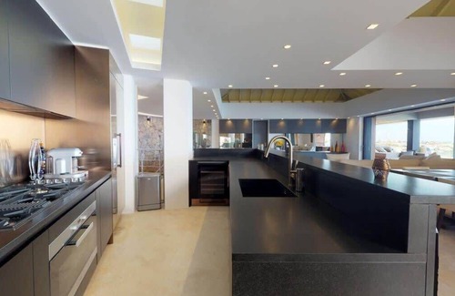 Marigot Villa | Luxurious 7 bedroom Epicure villa with panoramic ocean view