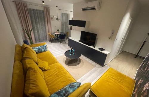 Juh Apartment | Luxurious and Relax Apartment
