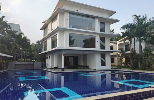 Denkanikota Villa | Luxurious and Spacious 3 Bedroom Villa with private pool
