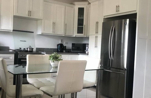Havendale Apartment | Luxurious Apt w/Amazing Mountain View