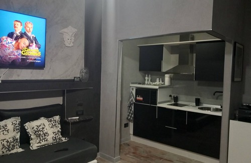 Palmi Bed & Breakfast | Luxurious B&B Junior Suite Black room