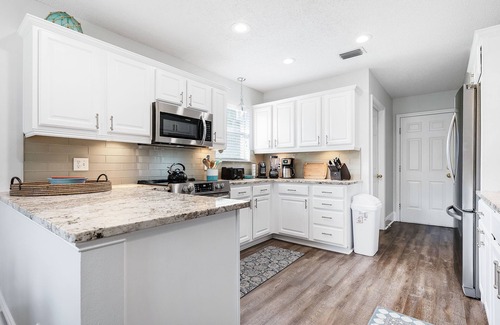 Avalon Beach Estates House | Luxurious Beach House with Community Heated Pool & Pickleball+Optional Golf Cart