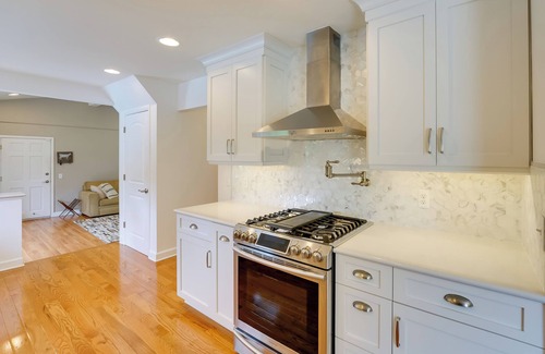 Bloomfield Hills House | Luxurious Bloomfield Hills Oasis w/Pool & Spa!