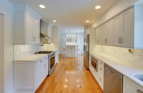 Bloomfield Hills House | Luxurious Bloomfield Hills Oasis w/Pool & Spa!