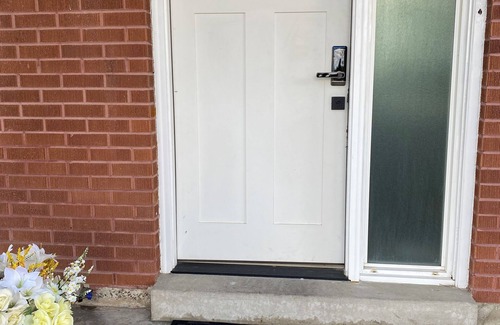West Valley City House | luxurious Charming 2-bed house with WiFi and AC with arcade pac-man pet friendly