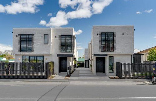 Sydenham Apartment | Luxurious City Retreat 3 Bed 3 Bath Near CBD
