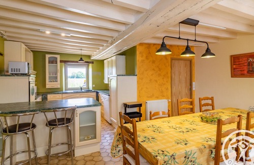 Marans Cottage | Luxurious Family Retreat: Spa, Games, Garden, Near Angers & Rennes
