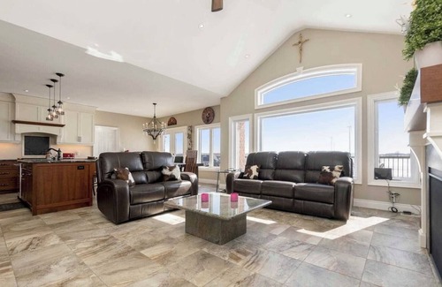 Amaranth Other | Luxurious Farmhouse on 100 acres- 45 mins from north of GTA