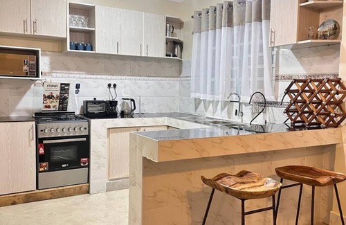 Kitale Apartment | Luxurious fully furnished 2 bedroom 2 bath penthouse 5 mins from city center