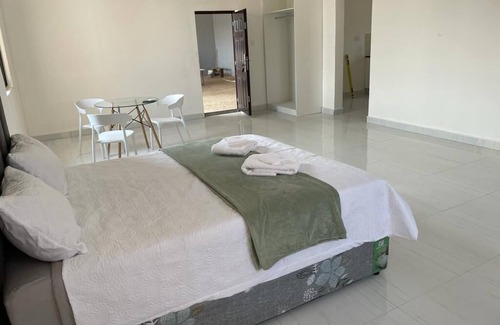 Lusaka House | Luxurious Guest House in Ibex Meanwood, Lusaka