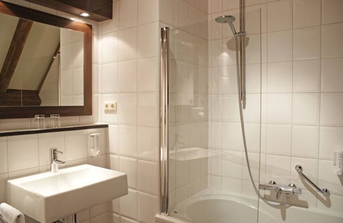 Municipality of Kerkrade Hotel | Luxurious Historic Farmhouse Getaway | Free Parking Near Kasteel Hoensbroek