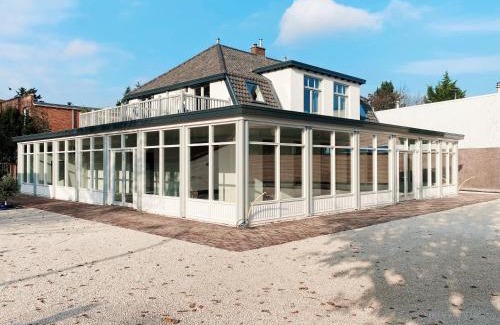 Wassenaar Apartment | Luxurious historical Loft close to the beach!