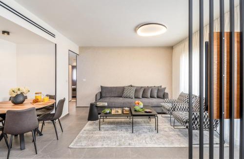 Kiryat HaLeom Apartment | Luxurious Huge 2BDR&2Bth w Parking- mahne yehuda sea-u jerusalem