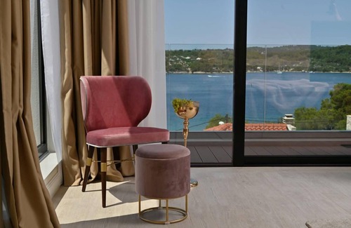 Necujam Villa | Luxurious Island Villa in Solta