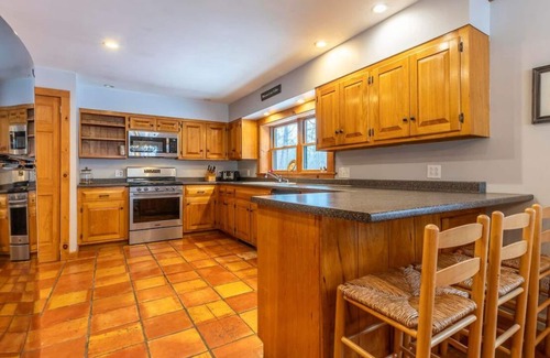 Manchester Center House | Luxurious Log Cabin Nestled in Private Meadow!